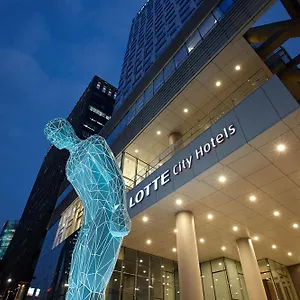 Lotte Myeongdong **** סיאול